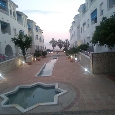 Solymar Apartment *
